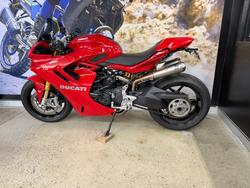 2021 DUCATI SUPERSPORT 950 S RED