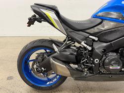 2022 Suzuki GSX-S1000 Blue