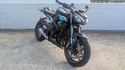 2025 Triumph STREET TRIPLE RS Black