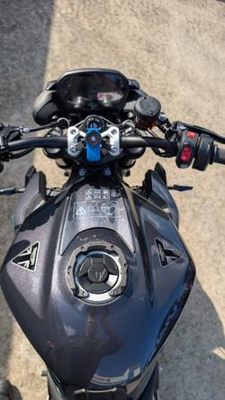 2025 Triumph STREET TRIPLE RS Black