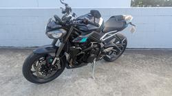2025 Triumph STREET TRIPLE RS Black