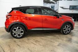 2021 Renault Captur Intens