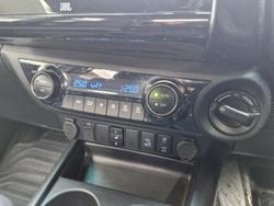 2022 Toyota Hilux Rugged X
