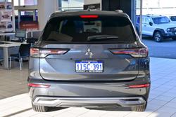 2025 Mitsubishi Outlander LS