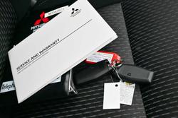 2025 Mitsubishi Outlander LS