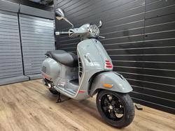 2022 VESPA GTS 300 SUPER SPORT Grey