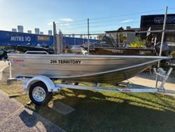Stacer 399 Territory Striker