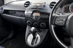 2013 Mazda 2 Neo