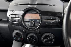 2013 Mazda 2 Neo