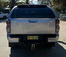 2022 Isuzu D-MAX LS-U