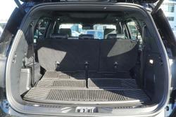 2025 Ford Everest Platinum