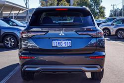 2025 Mitsubishi Outlander LS
