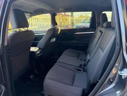 2017 Toyota Kluger GX