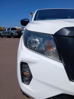 2021 Nissan Navara SL