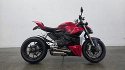 Ducati Streetfighter V2