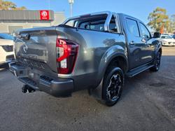 2023 Nissan Navara ST-X