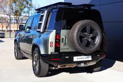 2023 Land Rover Defender 110 D300 X-Dynamic HSE