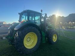 2015 John Deere 6150M