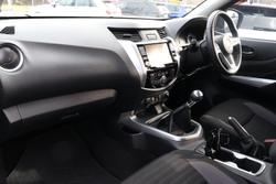 2021 Nissan Navara ST-X