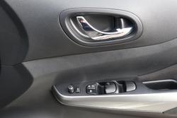 2021 Nissan Navara ST-X