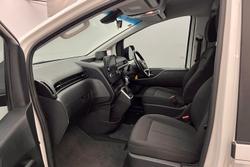 2021 Hyundai STARIA LOAD