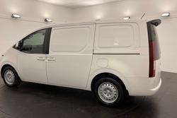 2021 Hyundai STARIA LOAD
