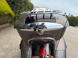 2018 Indian ROADMASTER STEEL GRY THR BLK Gold