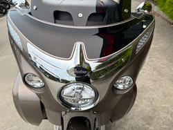 2018 Indian ROADMASTER STEEL GRY THR BLK Gold
