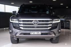 2025 Toyota Landcruiser VX