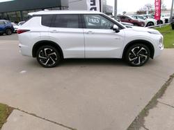 2023 Mitsubishi Outlander PHEV Exceed