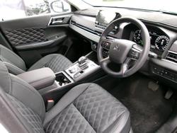 2023 Mitsubishi Outlander PHEV Exceed