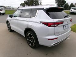 2023 Mitsubishi Outlander PHEV Exceed