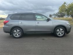 2019 Nissan Pathfinder ST