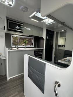 2025 Red Centre Newell Plus 186 Type B (was $114,990 now $94,990)