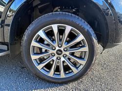 2025 Ford Everest Platinum