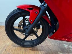 2015 Honda CBR300R RED