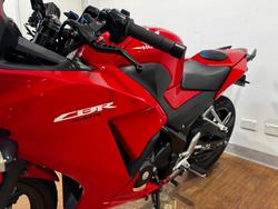 2015 Honda CBR300R RED