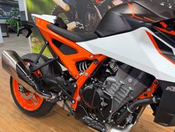 2026 Ktm 990 DUKE WHITE