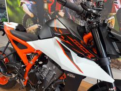 2026 Ktm 990 DUKE WHITE