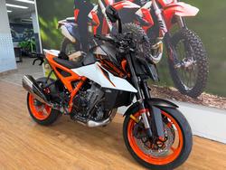 2026 Ktm 990 DUKE WHITE