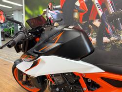 2026 Ktm 990 DUKE WHITE