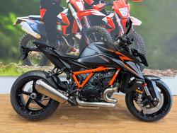 KTM 1390 Super Duke R