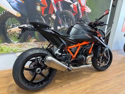2026 Ktm 1390 SUPER DUKE R Black