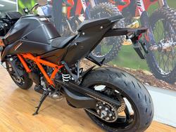 2026 Ktm 1390 SUPER DUKE R Black