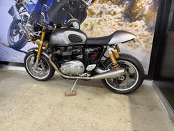 2017 Triumph THRUXTON R SLIVER