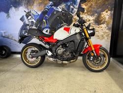 2025 Yamaha XSR900 (MTM890A) WHITE