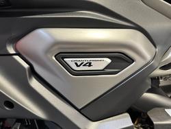 2026 Ducati XDIAVEL V4 RED