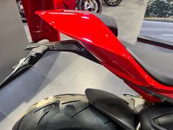 2026 Ducati STREETFIGHTER V4 RED