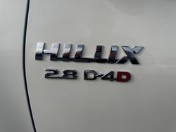 2024 Toyota Hilux SR