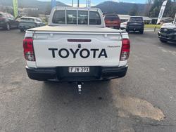 2024 Toyota Hilux SR